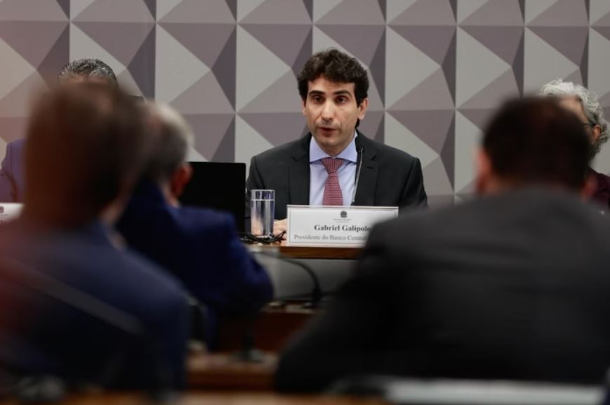Leia mais sobre o artigo Brasileiros gastam até R$ 30 bi por mês com bets, diz BC